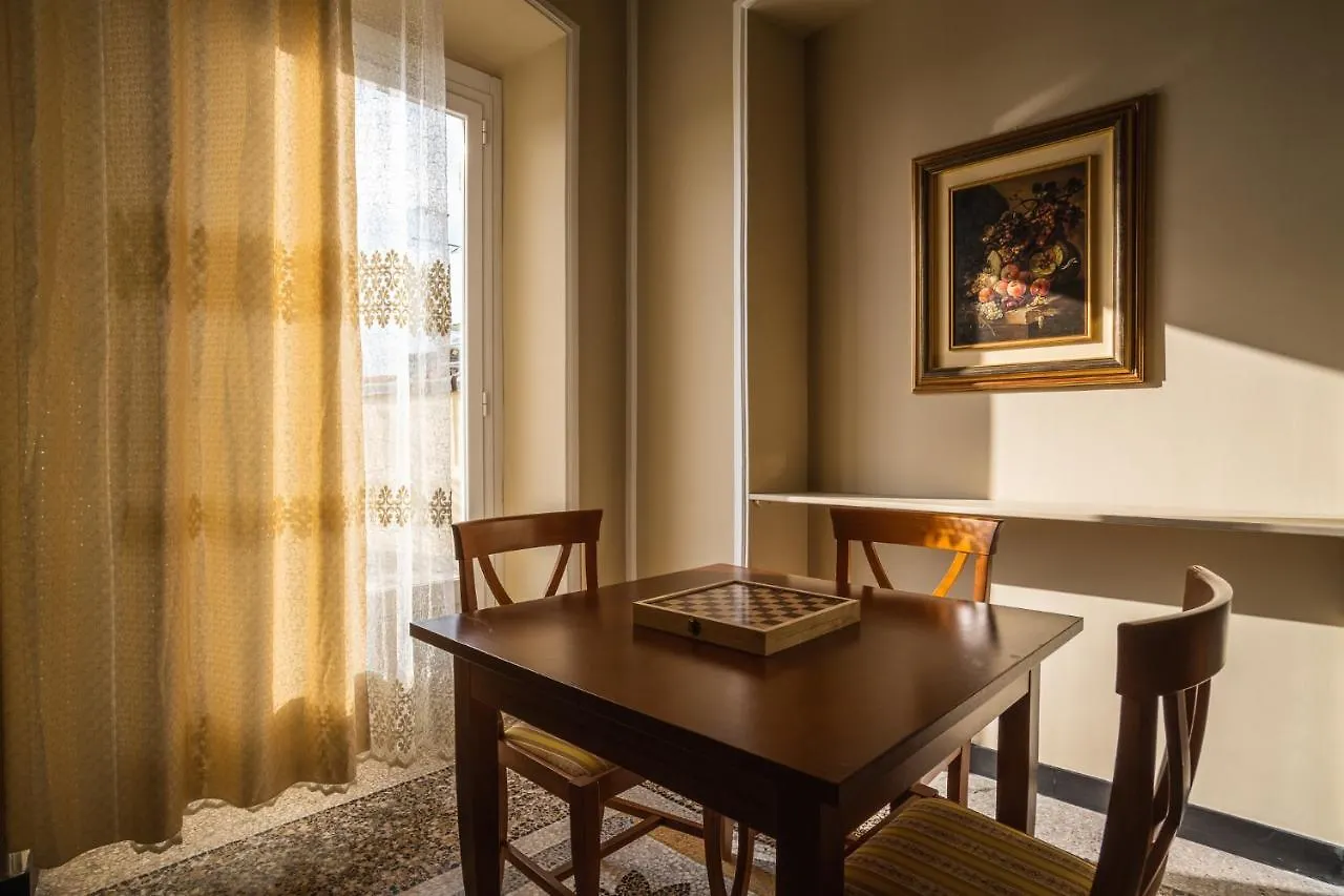 Corvetto Rooms Genoa 0*,  Italy